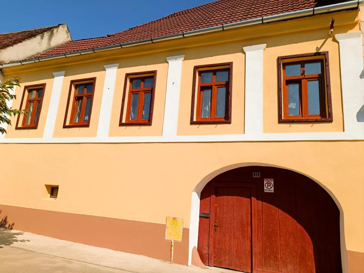 Heltau Apartments Cisnădie Exterior photo